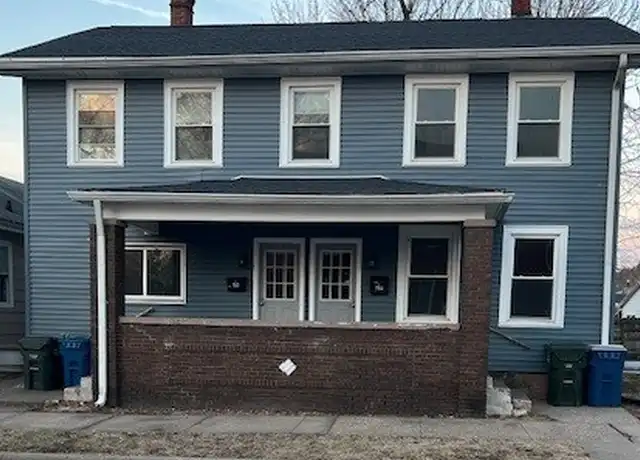 Property at 702 Walnut St Unit 1, Muscatine, IA, 52761, 3 beds, 2 baths, [object Object]