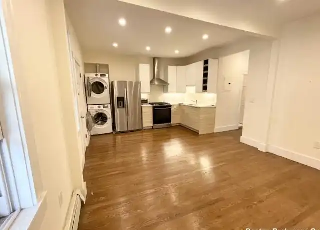 Property at 116 Buttonwood St, Boston, MA, 02125, 3 beds, 1 bath, [object Object]
