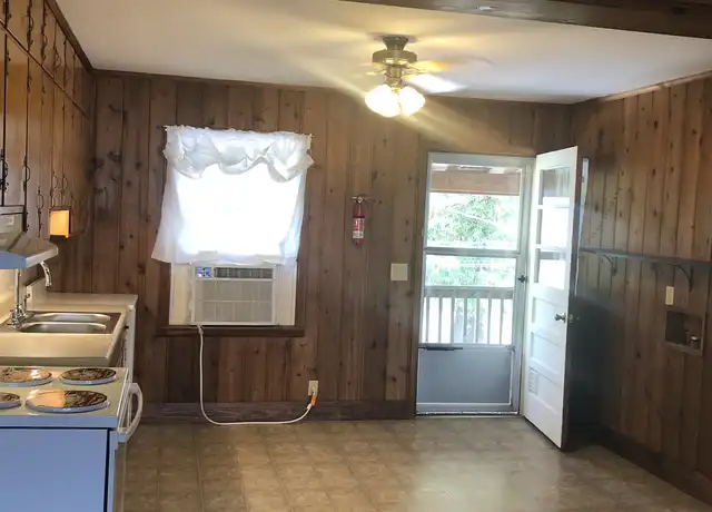 Property at 213 E Walnut St Unit A, Dickson, TN, 37055, 2 beds, 1 bath, [object Object]