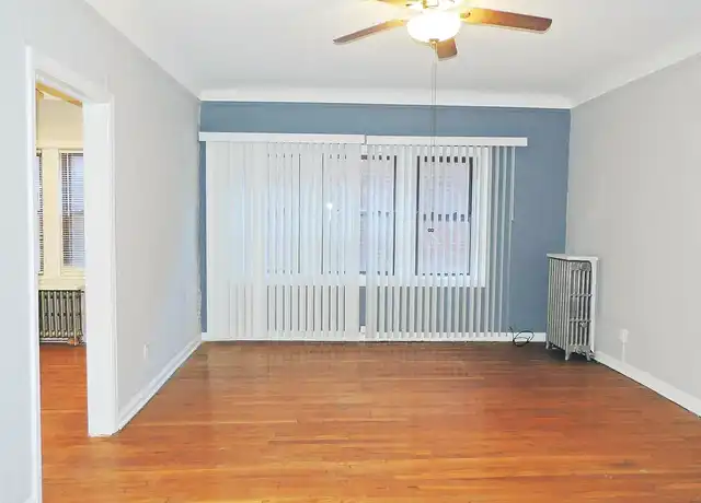 Property at Lee-Yorkshire Apartments - 2027 Lee Rd, Cleveland, OH, 44118, 1 bed, 1 bath, [object Object]