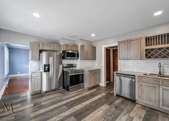 Property at 19 Daniel St, Springfield, MA, 01151, 3 beds, 1 bath, [object Object]