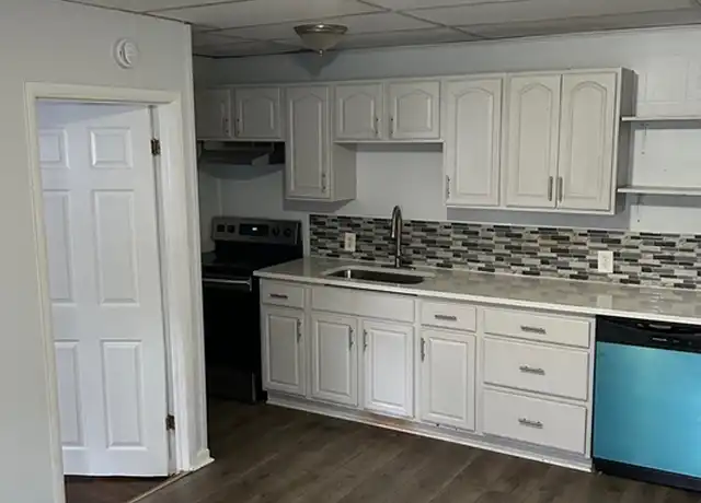 Property at 3 Wall St Unit 1F, Worcester, MA, 01604, 1 bed, 1 bath, [object Object]
