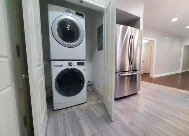 Property at 2241 W Morse Ave #2, Chicago, IL, 60645, 3 beds, 2 baths, [object Object]