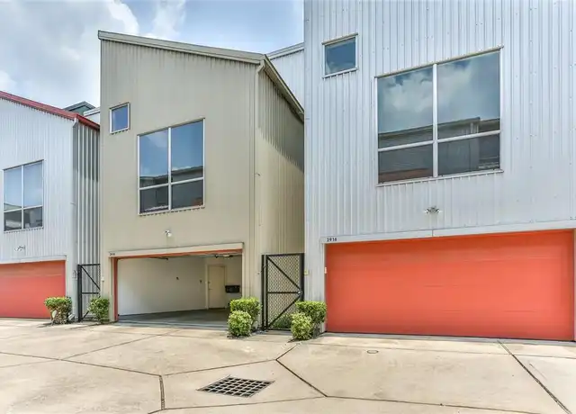 Property at 2918 Commerce St, Houston, TX, 77003, 2 beds, 2 baths, [object Object]
