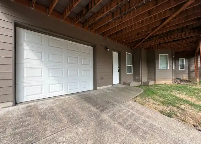 Property at 5338 SE Woodland Dr Unit ADU, Gresham, OR, 97080, 1 bed, 1 bath, [object Object]