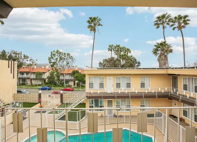 Photo of 407 Avenue G, Redondo Beach, CA 90277