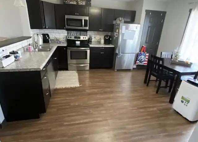 Property at 1024 Thames Ct Unit 1024, Grand Forks, ND, 58203, 2 beds, 1.5 baths, [object Object]