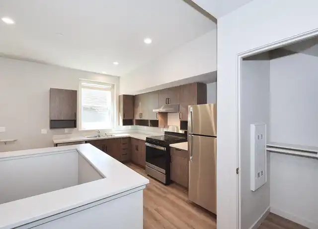 Property at Beacon Villa - 505 W 10th St, Pittsburg, CA, 94565, 1 bed, 1 bath, [object Object]