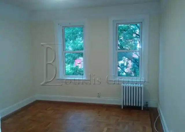 Property at 11-44 30th Rd Unit 2, Astoria, NY, 11102, 2 beds, 1 bath, [object Object]