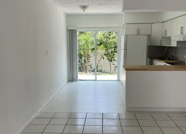Property at 1718 Juno Rd #3, North Palm Beach, FL, 33408, 2 beds, 1 bath, [object Object]