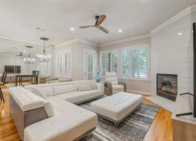 Property at 935 Liberty St, Dallas, TX, 75204, 3 beds, 3.5 baths, [object Object]