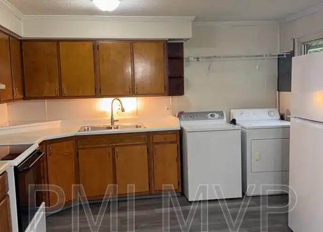 Property at 1731 Lucks Rd, Reynoldsburg, OH, 43068, 3 beds, 2 baths, [object Object]