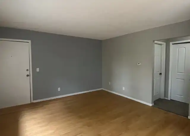 Property at 18196 Oberwald Ln Unit 5, Spring Lake, MI, 49456, 2 beds, 1 bath, [object Object]