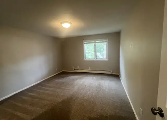 Property at 18196 Oberwald Ln Unit 5, Spring Lake, MI, 49456, 2 beds, 1 bath, [object Object]