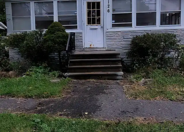 Property at 126 Mather St, Syracuse, NY, 13203, 3 beds, 1 bath, [object Object]