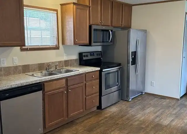 Property at 19 Davy Crockett Trl Unit 101, Louisville, KY, 40216, 2 beds, 1 bath, [object Object]