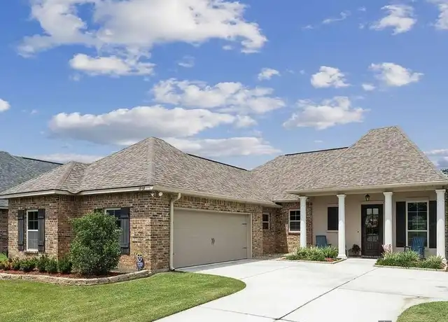 Property at 18168 Old Reserve Dr, Prairieville, LA, 70769, 3 beds, 2 baths, [object Object]