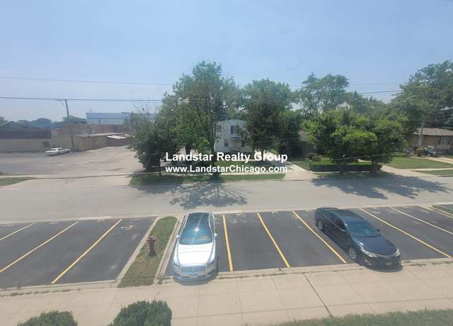 Photo of 9620 Ivanhoe Ave Unit 15, Schiller Park, IL 60176