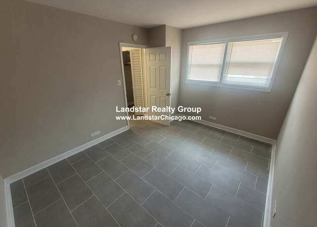 Photo of 9620 Ivanhoe Ave Unit 15, Schiller Park, IL 60176