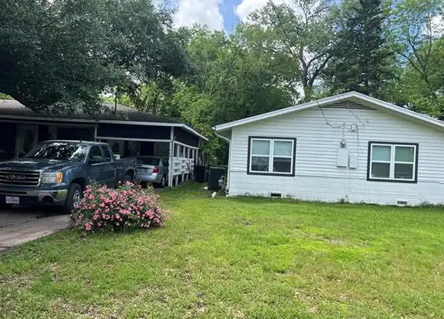 Property at 1806 Up the Grove St, Greenville, TX, 75401, 3 beds, 2 baths, [object Object]