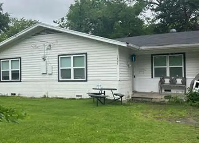 Property at 1806 Up the Grove St, Greenville, TX, 75401, 3 beds, 2 baths, [object Object]