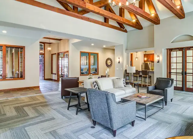 Photo of 400 Springtree Ln, West Linn, OR 97068