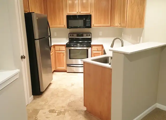 Photo of 400 Springtree Ln, West Linn, OR 97068