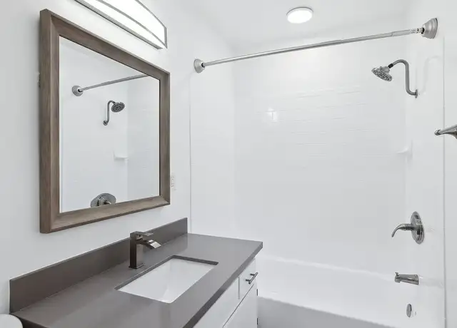 Photo of 1253 Havenhurst Dr, West Hollywood, CA 90046
