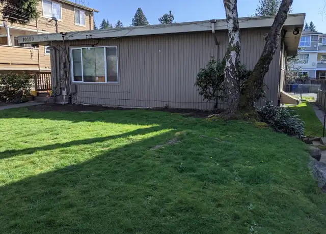 Property at 10550 Midvale Ave N Unit 2, Seattle, WA, 98133, 2 beds, 1 bath, [object Object]