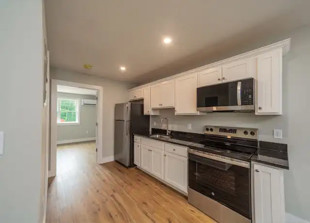 Property at 145 King St Unit 202, Boscawen, NH, 03303, 1 bed, 1 bath, [object Object]