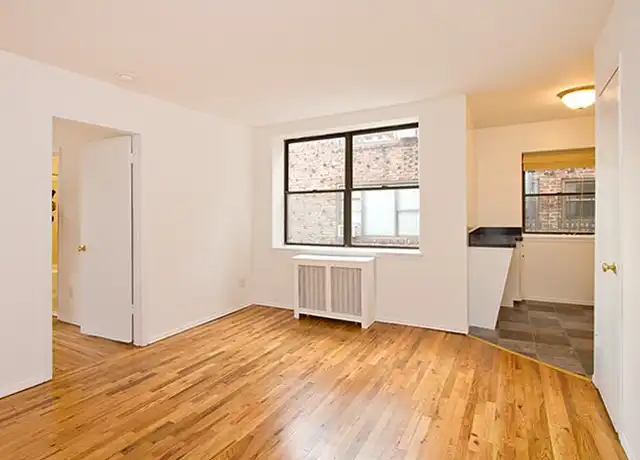 Property at 2 Larchmont Ave, Larchmont, NY, 10538, 1 bed, 1 bath, [object Object]