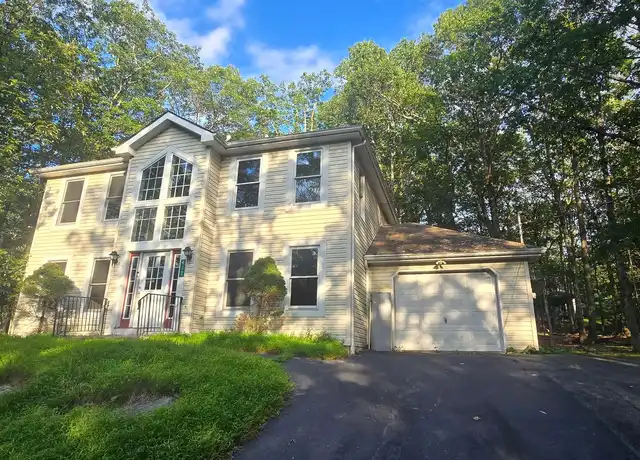 Property at 412 Lakeside Dr Unit C291, East Stroudsburg, PA, 18301, 4 beds, 2.5 baths, [object Object]