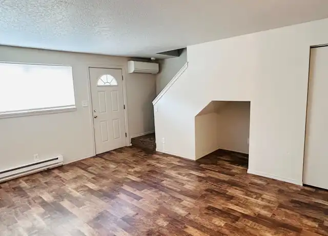 Property at 360 SE Centennial St Unit 4, Bend, OR, 97702, 2 beds, 1 bath, [object Object]