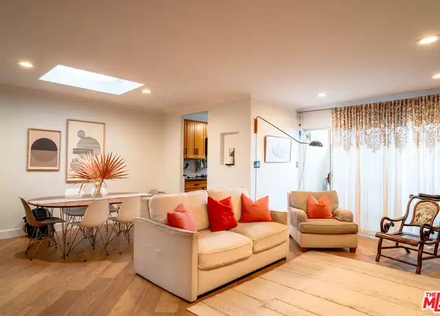 Property at 1144 10th St #8, Santa Monica, CA, 90403, 2 beds, 2 baths, [object Object]