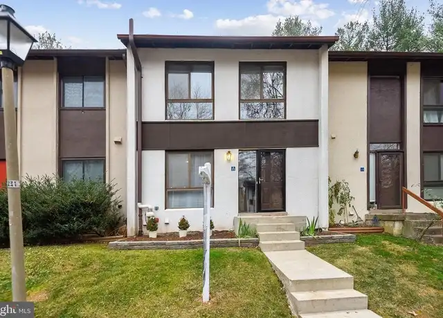 Property at 11825 Coopers Ct, Reston, VA, 20191, 2 beds, 2 baths, [object Object]