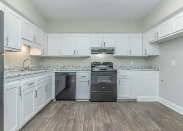 Property at 3896 Riverside Dr Unit 3861, Macon, GA, 31210, 2 beds, 2 baths, [object Object]