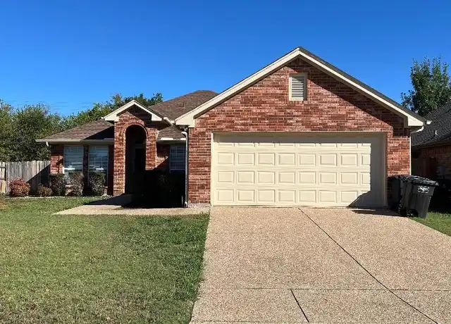 Property at 8129 Hulen Park Cir, Fort Worth, TX, 76123, 3 beds, 2 baths, [object Object]