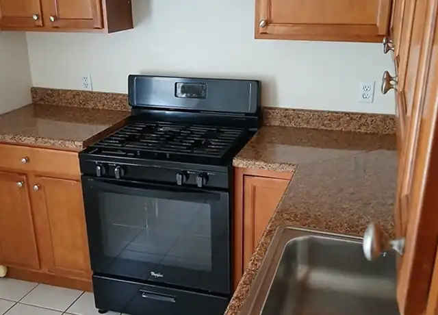 Property at 1909 N Main St Unit 1, Fall River, MA, 02720, 1 bed, 1 bath, [object Object]