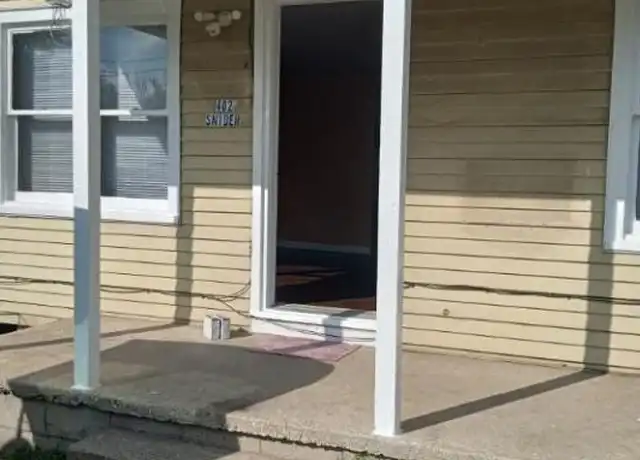Property at 402 E Snider St Unit 1, Carbondale, IL, 62901, 1 bed, 1 bath, [object Object]