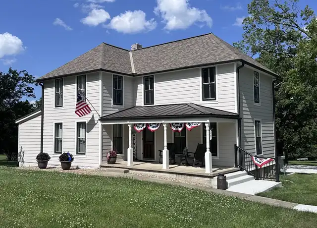 Property at 5701 Woodland Dr, Shawnee, KS, 66218, 3 beds, 2 baths, [object Object]