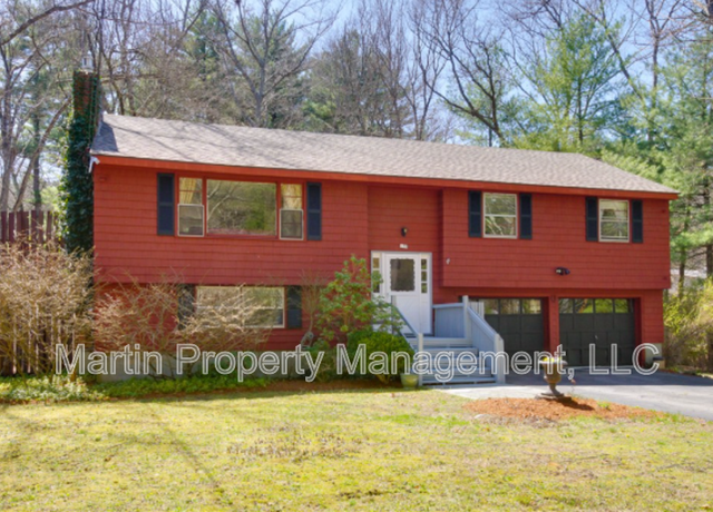 Photo of 198 Carlisle Rd, Bedford, MA 01730