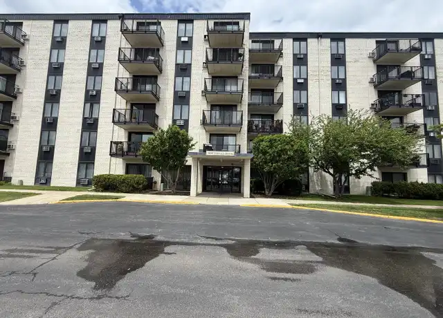 Property at 9128 W Terrace Dr Unit 6I, Niles, IL, 60714, 1 bed, 1 bath, [object Object]