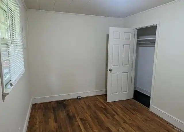 Property at 7 Laurel St, Granite Falls, NC, 28630, 2 beds, 1 bath, [object Object]