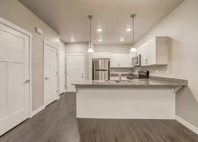 Property at 624 E 300 N, Vineyard, UT, 84059, 2 beds, 2 baths, [object Object]