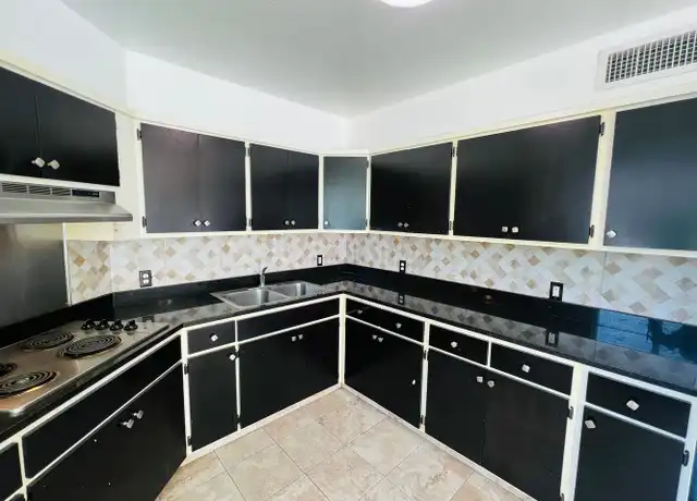 Property at 530 S Yarbrough Dr Unit 29, El Paso, TX, 79915, 2 beds, 1 bath, [object Object]