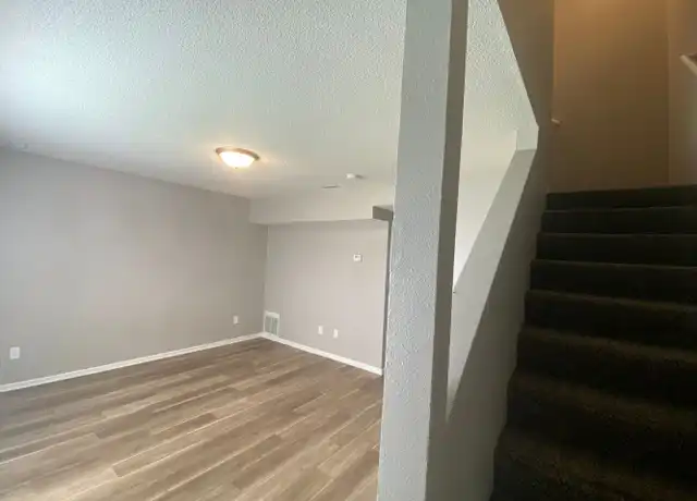 Property at 3018 SE 17th St, Des Moines, IA, 50320, 3 beds, 1 bath, [object Object]
