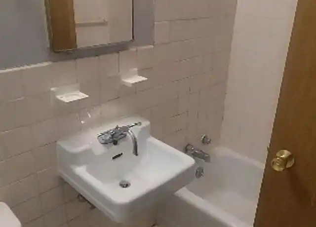Property at 327 University Ave SE Unit 208, Minneapolis, MN, 55414, 1 bed, 1 bath, [object Object]