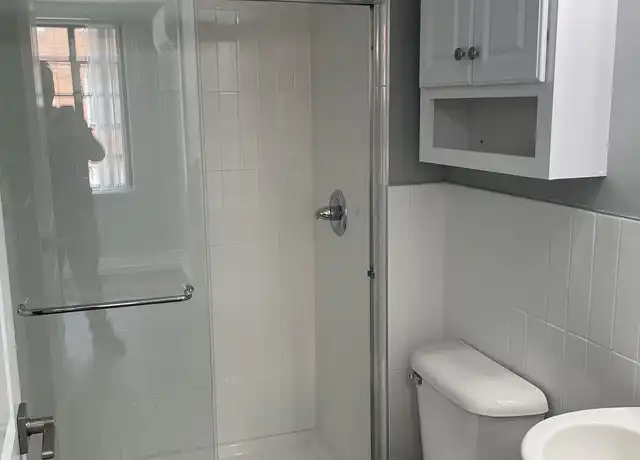 Property at 931 Covington Dr Unit 205, Highland Park, MI, 48203, 1 bed, 1 bath, [object Object]
