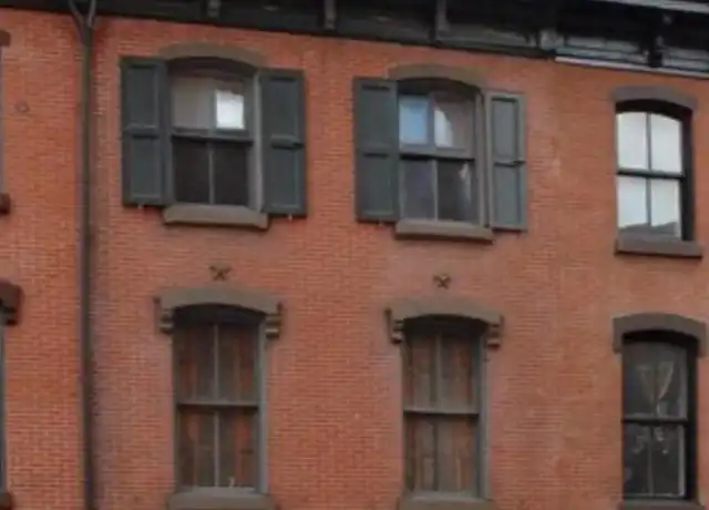Property at 114 S 20th St Unit 2 REAR, Philadelphia, PA, 19103, 1 bed, 1 bath, [object Object]