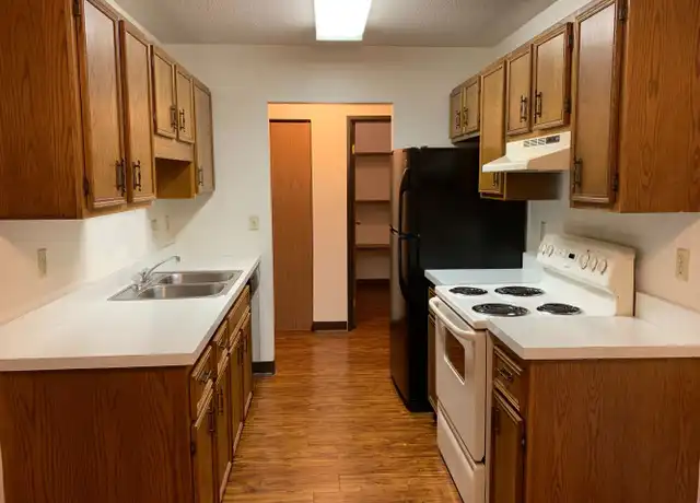 Property at 2414 17th St S Unit 103, Fargo, ND, 58103, 1 bed, 1 bath, [object Object]